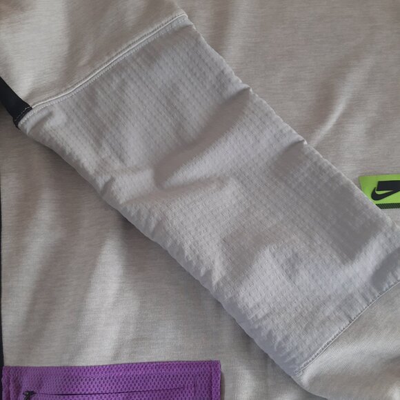 Nike Therma Crew Neck - Gray Sweatshirt - Men's Medium - Picture 7 of 12